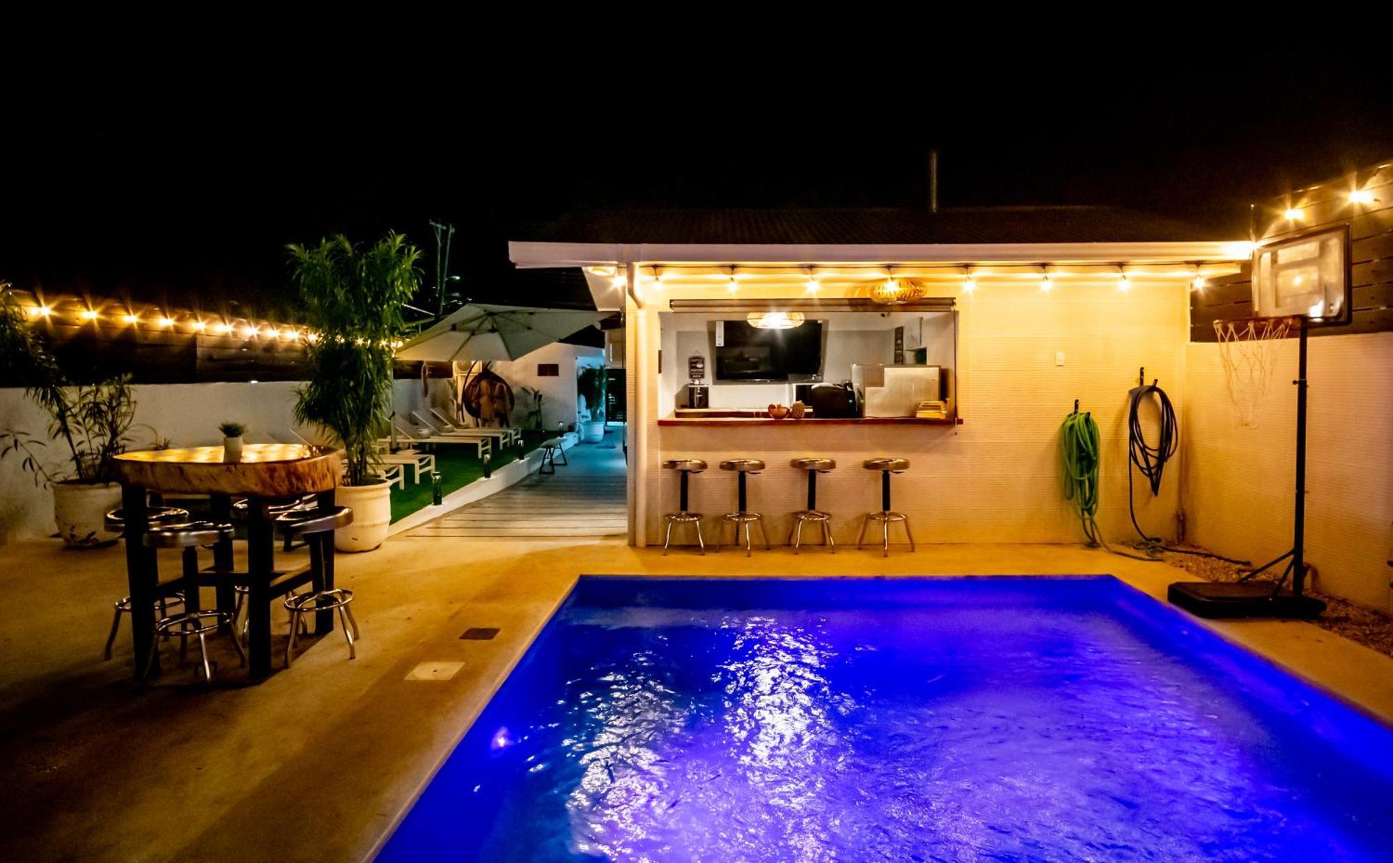Anika Boutique Suites Coco Exterior photo